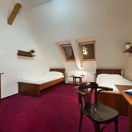 Brioni Boutique 4*