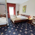 Brioni Boutique 4*