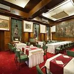 Brioni Boutique 4*