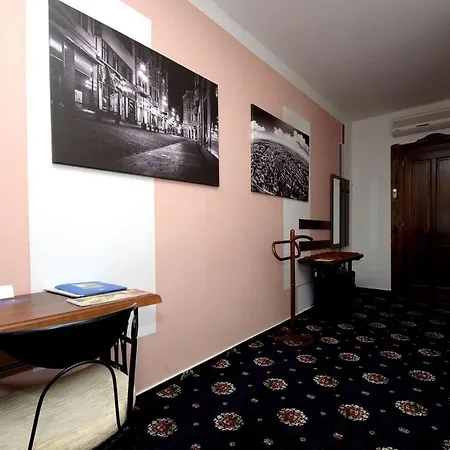 Ξενοδοχείο Brioni Boutique 4* 4*