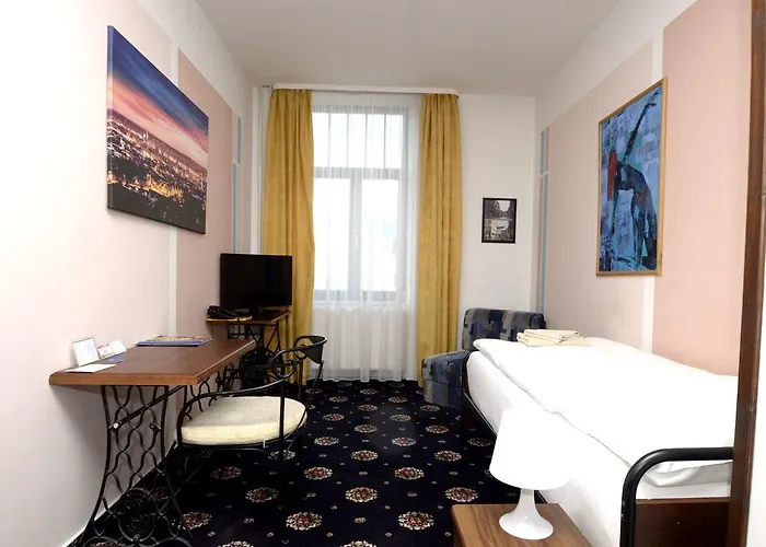 Brioni Boutique 4*