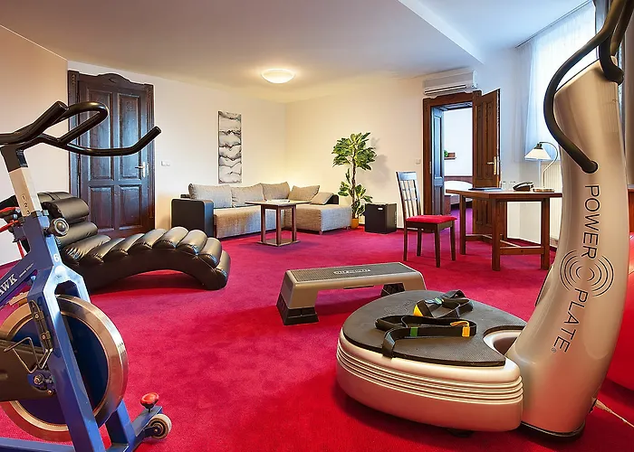 Brioni Boutique 4*